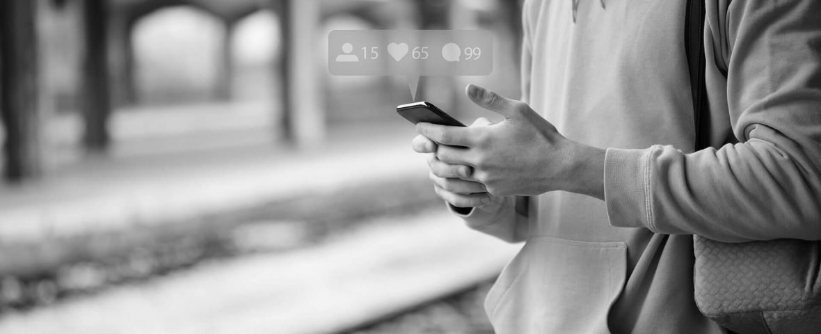 service-social-media